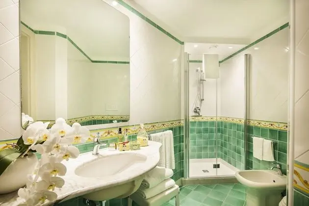 Comfort Tek Büyük Yataklı Oda, Deniz Manzaralı