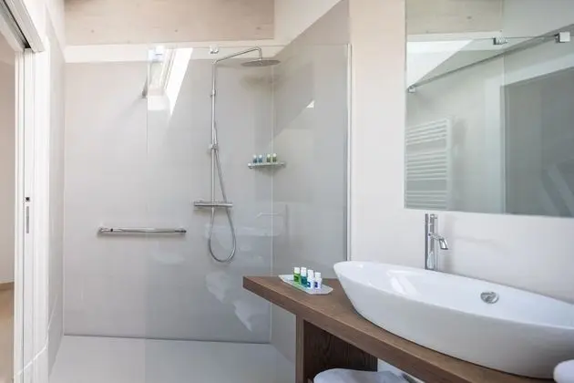 Camera Junior Suite con letto matrimoniale o 2 letti singoli, balcone