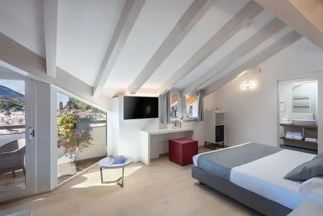 Camera Junior Suite Deluxe, balcone