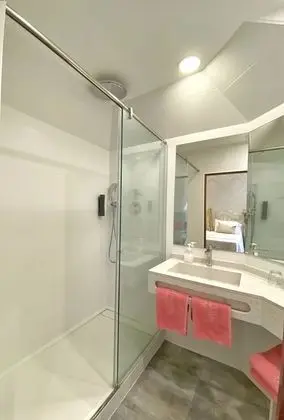 Superior Tek Büyük veya İki Ayrı Yataklı Oda