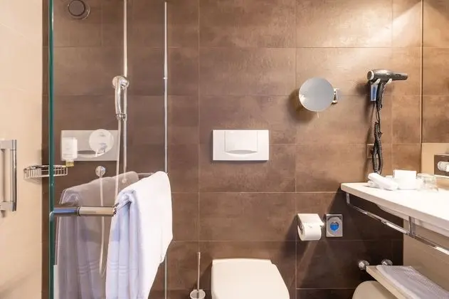 Design İki Ayrı Yataklı Oda