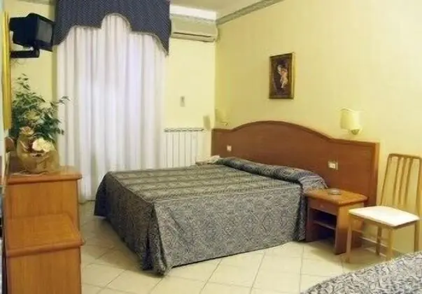 Üç Kişilik Oda, Vadi Manzaralı