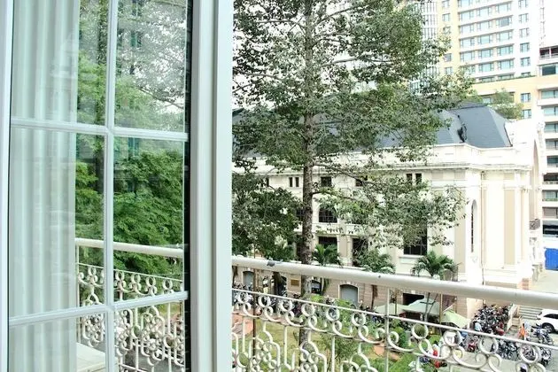 Opera View Suite