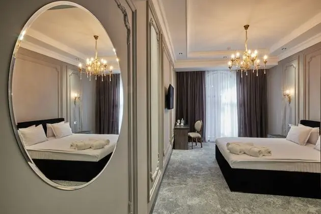 Deluxe Tek Büyük Yataklı Oda