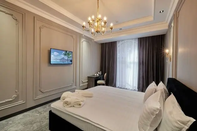 Deluxe Tek Büyük Yataklı Oda