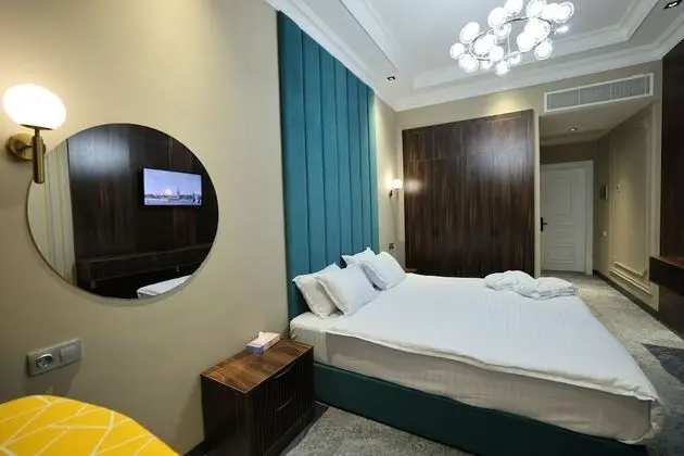 Deluxe Tek Büyük Yataklı Oda