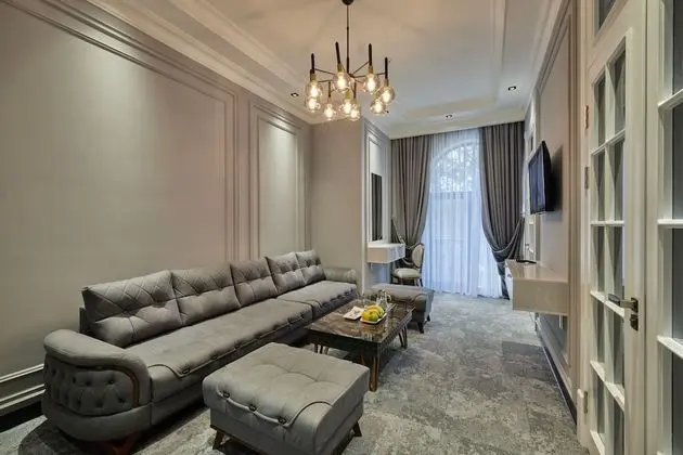 Luxury Tek Büyük Yataklı Oda