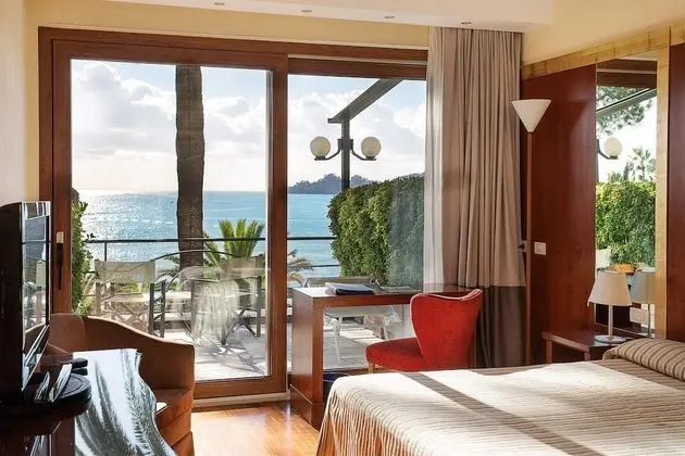 Deluxe Tek Büyük Yataklı Oda, Deniz Manzaralı