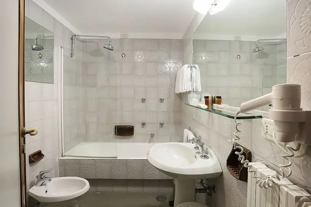 Tek Büyük Yataklı Oda, Bahçe Manzaralı