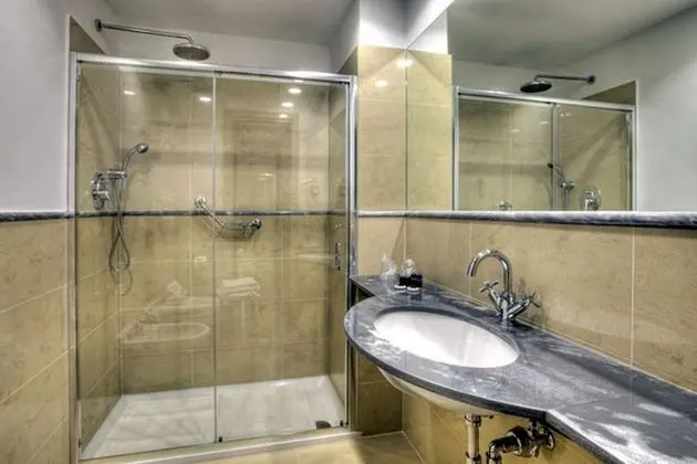 Tek Büyük Yataklı Oda, Bahçe Manzaralı