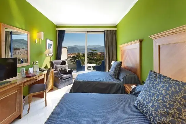 Junior Süit, Balkon, Kısmi Deniz Manzaralı