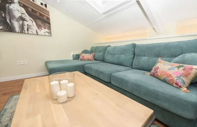 Continental Suite Sky