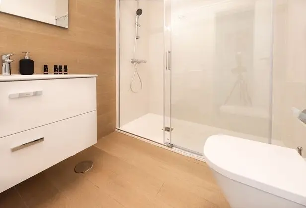 Continental Suite Sky