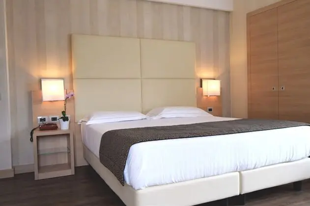 Superior Oda, 1 Çift Kişilik veya 2 Tek Kişilik Yatak, Balkon, Şehir Manzaralı