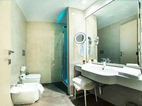 Superior Oda, 1 Çift Kişilik veya 2 Tek Kişilik Yatak, Balkon, Şehir Manzaralı