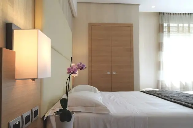 Superior Üç Kişilik Oda, 1 Yatak Odası, Balkon, Bahçe Manzaralı