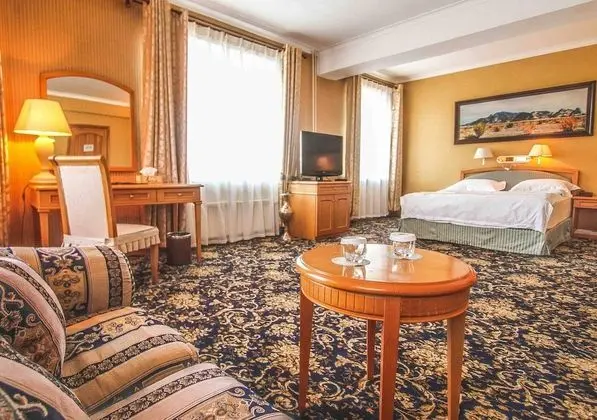 Deluxe Tek Büyük Yataklı Oda