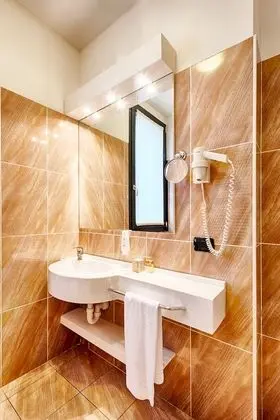 Classic Tek Büyük Yataklı Oda