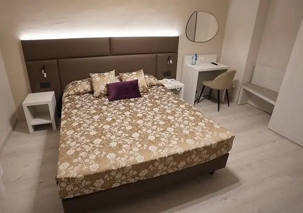 Superior Tek Büyük Yataklı Oda