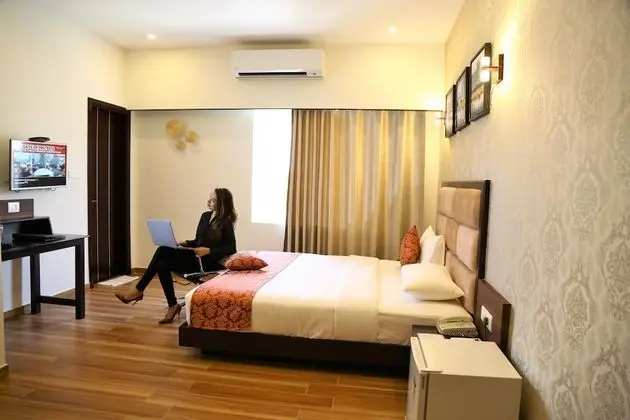 Executive King Room