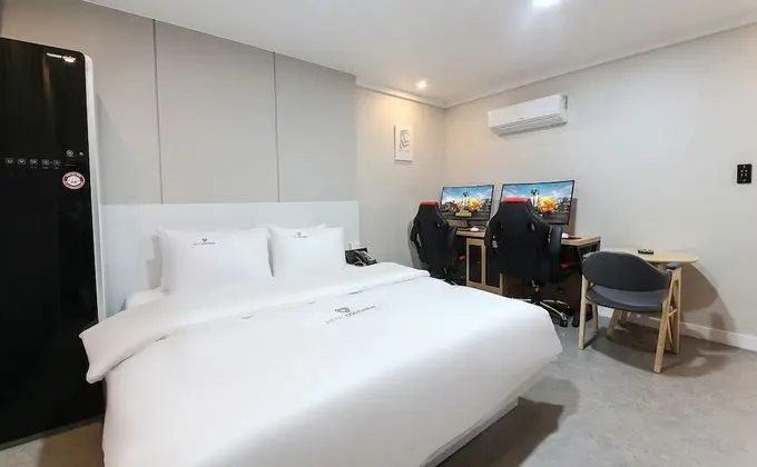 Signature Tek Büyük Yataklı Oda