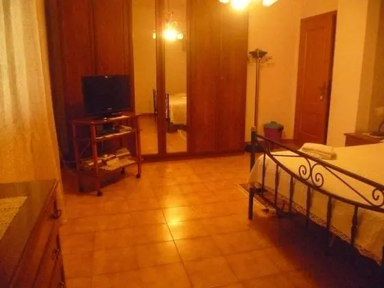 Tek Büyük Yataklı Oda