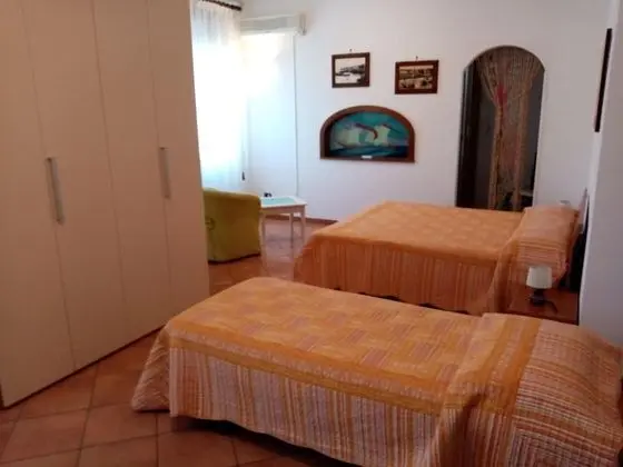 Dört Kişilik Oda, Bahçe Manzaralı