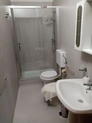 Dört Kişilik Oda, Bahçe Manzaralı