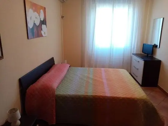 Standard Tek Büyük Yataklı Oda, Bahçe Manzaralı