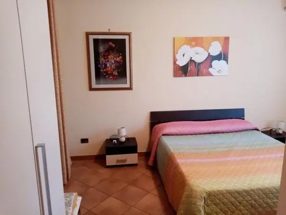 Standard Tek Büyük Yataklı Oda, Bahçe Manzaralı