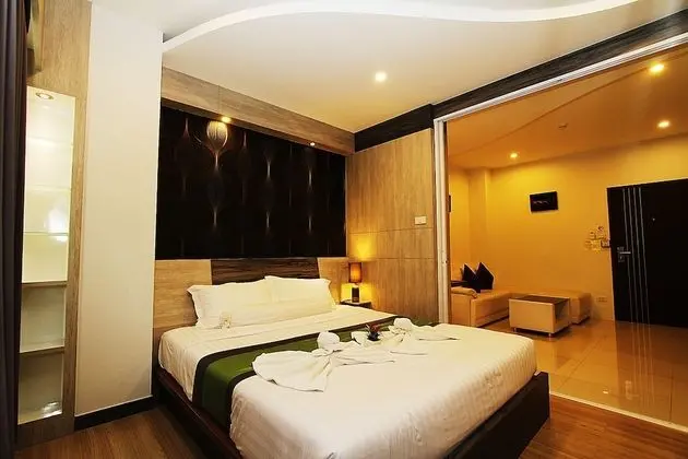 Standard King Room (A-Building)