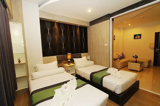 Standard Twin Room (A-Building)