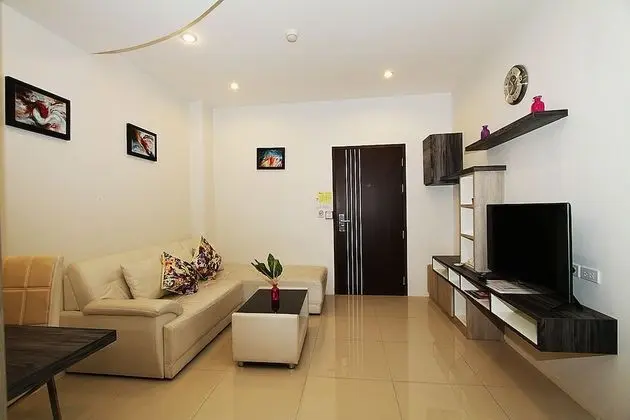 Standard Twin Room (A-Building)