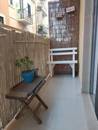 Tek Büyük Yataklı Oda, Balkon