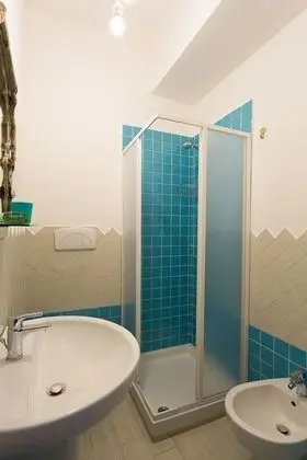 Tek Büyük Yataklı Oda, Balkon