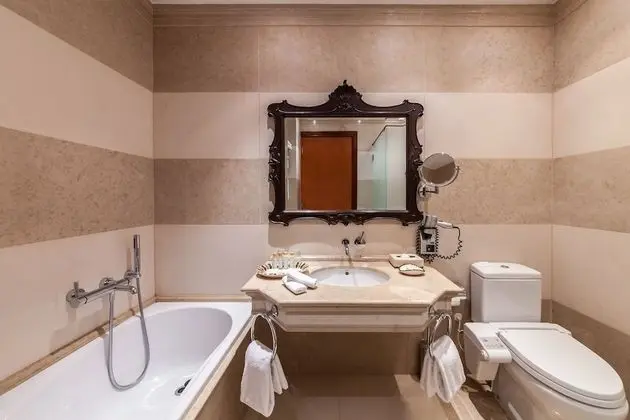 Deluxe Room (Convent)