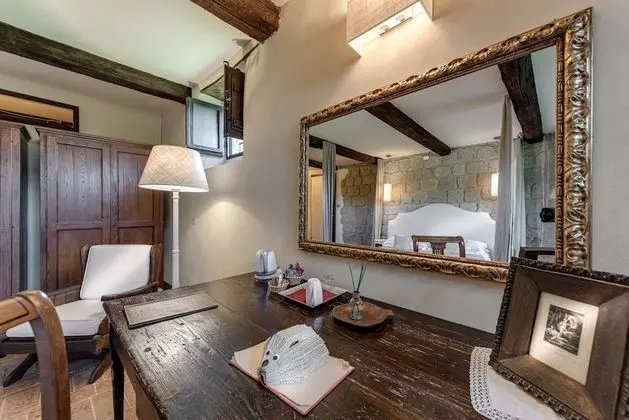 Classic Tek Büyük veya İki Ayrı Yataklı Oda