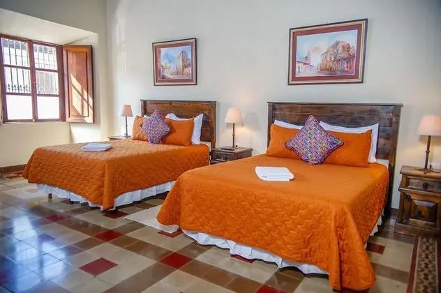 Deluxe Tek Büyük Yataklı Oda, Bahçe Manzaralı, Avlu