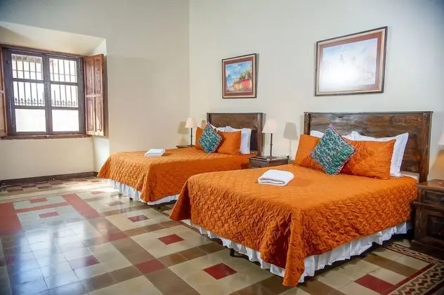 Deluxe Tek Büyük Yataklı Oda, Bahçe Manzaralı, Avlu