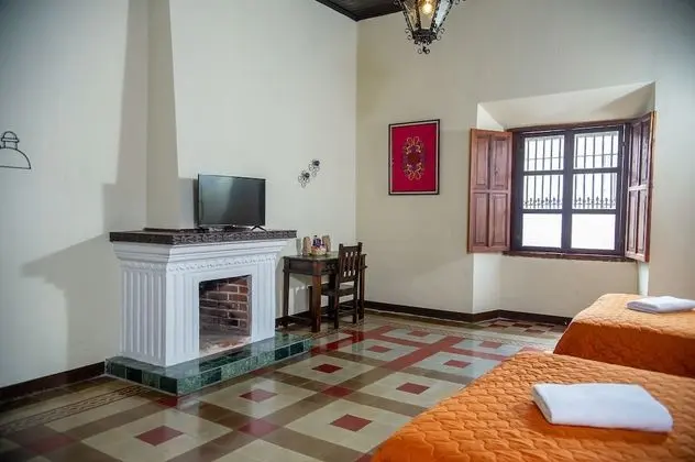 Deluxe Tek Büyük Yataklı Oda, Bahçe Manzaralı, Avlu