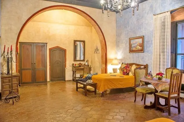Deluxe Üç Kişilik Oda, Bahçe Manzaralı, Avlu