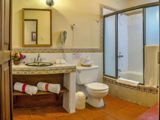 Deluxe Üç Kişilik Oda, Bahçe Manzaralı, Avlu