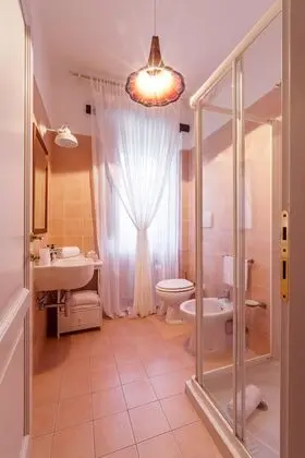 Classic Tek Büyük veya İki Ayrı Yataklı Oda