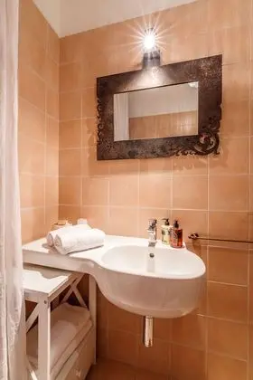 Classic Tek Büyük veya İki Ayrı Yataklı Oda