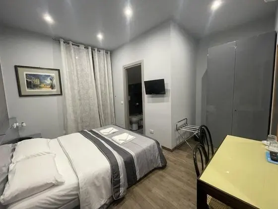 Standard Tek Büyük veya İki Ayrı Yataklı Oda