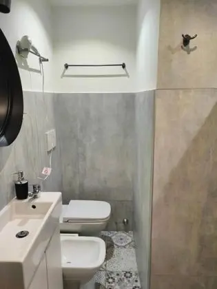 Üç Kişilik Oda