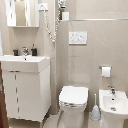 Üç Kişilik Oda