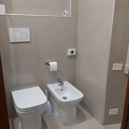 Üç Kişilik Oda