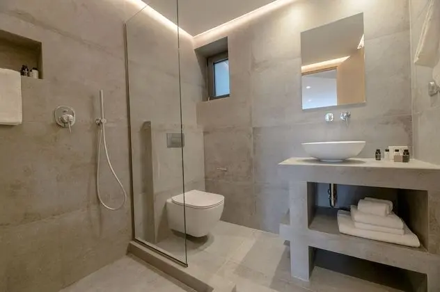 Superior Tek Büyük veya İki Ayrı Yataklı Oda