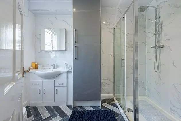 Kır Evi, Özel Banyo (Conwy)